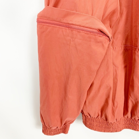 Weatherproof Small Orange Pullover Wind Water - Picture 5 of 6